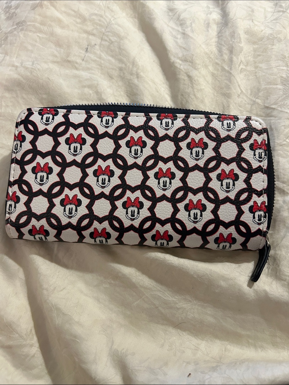 Zip-Around Minnie Mouse Pattern Wallet in White & Red